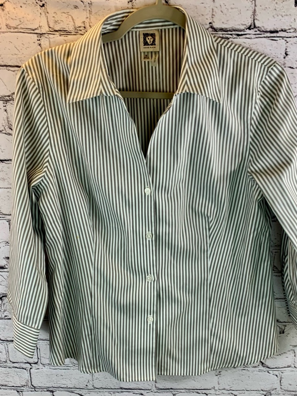 Anne Klein Gray and White Striped Button-Front Shirt